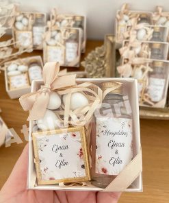 Kolonya , Çikolata , Badem Şekeri Hediyelik Kutu Seti / Çiçekli Sargı